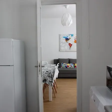 Florit Flats - The Ausias March Apartment